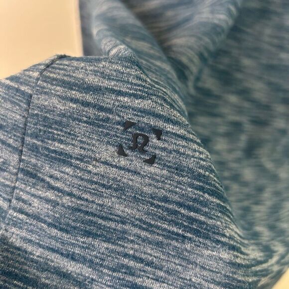 Lululemon Heather Blue Long Sleeve Pulse Slub Pullover Hoodie Men's Size Large - Picture 8 of 11